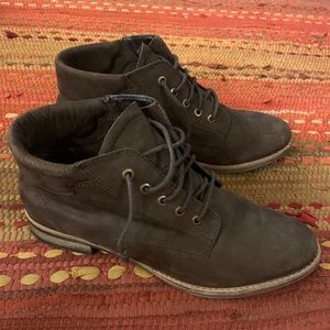 Dark brown Diba low cut, lace-up boots